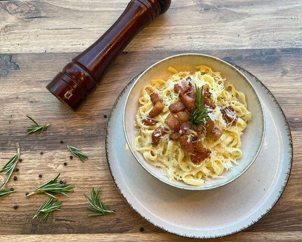 Fettuccine Carbonara