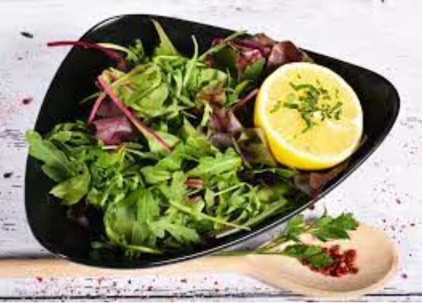 MIXT DE SALATA VERDE CU LAMAIE (LOLO, RUCOLA, BABAY SPANAC, ICEBERG)