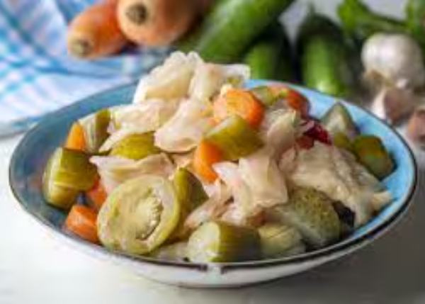 SALTA MURATURI ASORTATE LA SARMURA , PUSE N CASA 600 GR(4PORTII)