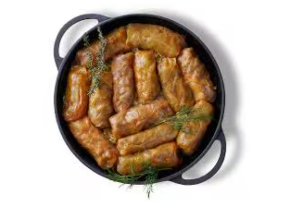 SARMALUTE IN FOI DE VARZA RUMENITE PE VATRA INCINSA 16 BUC(4 PORTII)